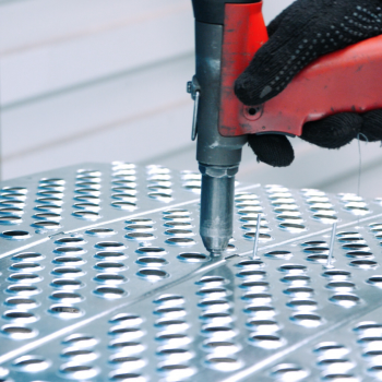 Advantages of Riveting vs. Bolting or Welding
